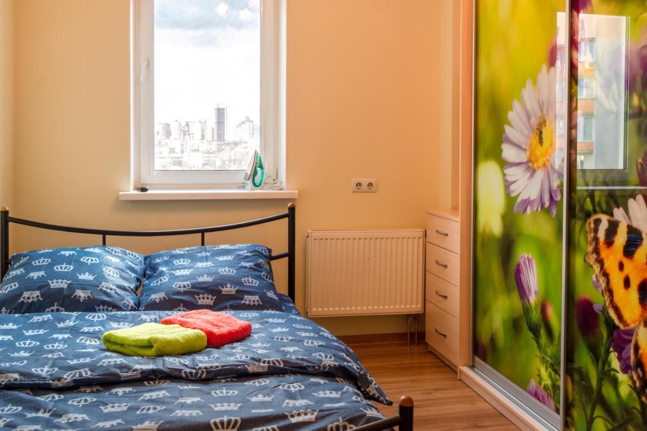 Квартиры По Улице Феодосийская, 1-А Kiev Extérieur photo