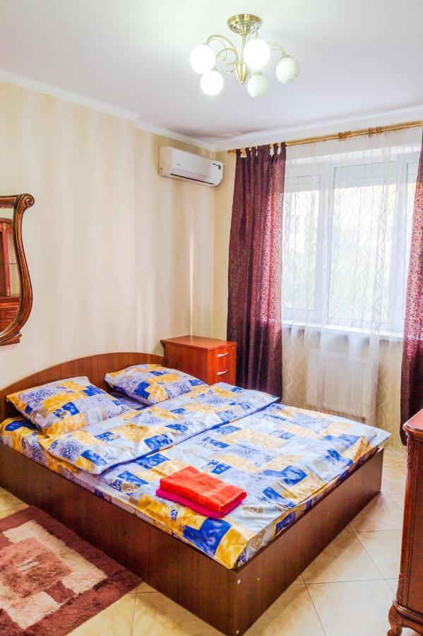 Квартиры По Улице Феодосийская, 1-А Kiev Extérieur photo